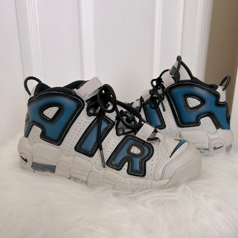 Nike Air Boys Gray/Blue Uptempo Sneakers